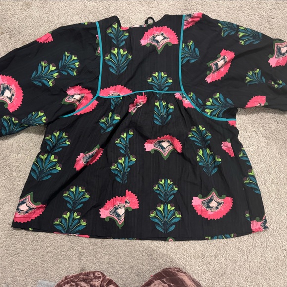 UMGEE SMOCKED BOHO TASSEL TUNIC TOP - SMALL - Picture 2 of 3